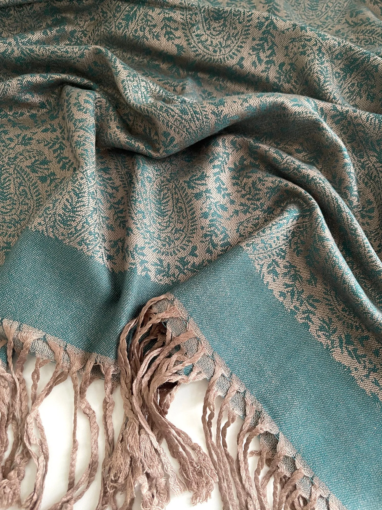 DARK GREEN PAISLEY PRINT REVERSIBLE PASHMINA SHAWL SCARF