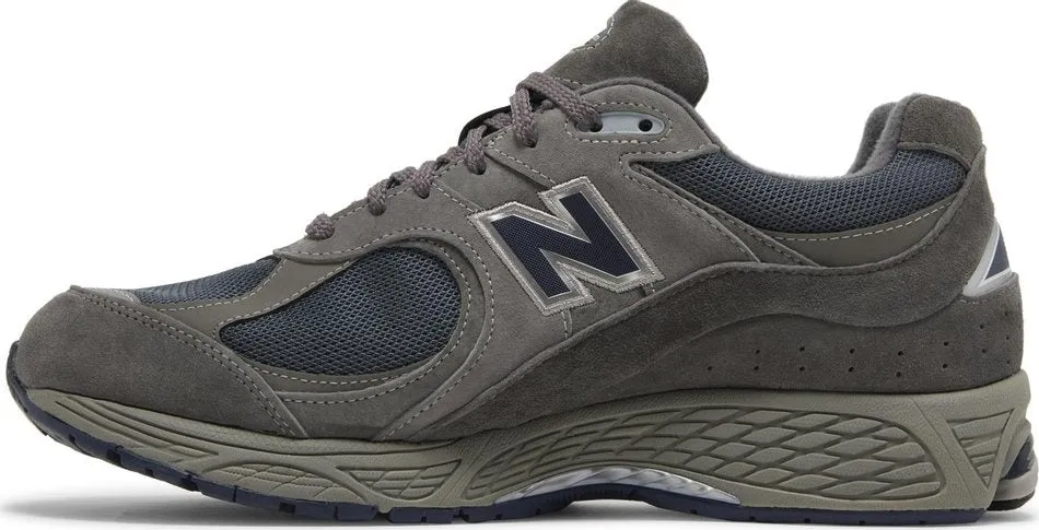 New Balance 2002R GORE-TEX sneakers, brown/gray