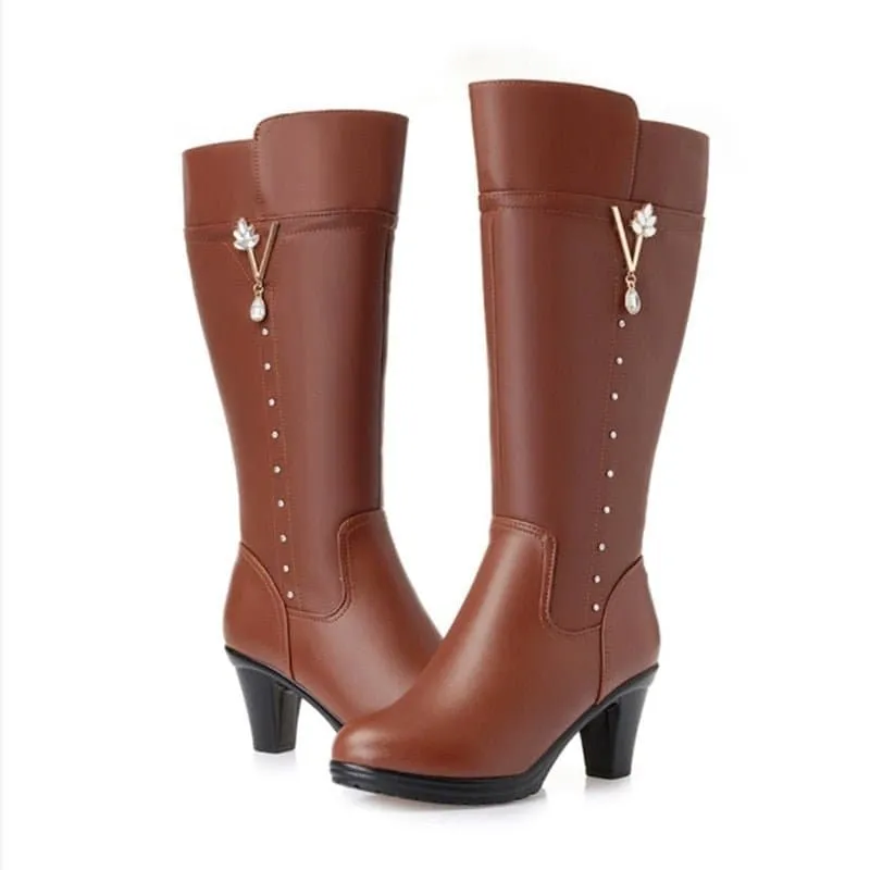 Warm High-Heeled Wool Boots with Leather Upper & Zip Closure