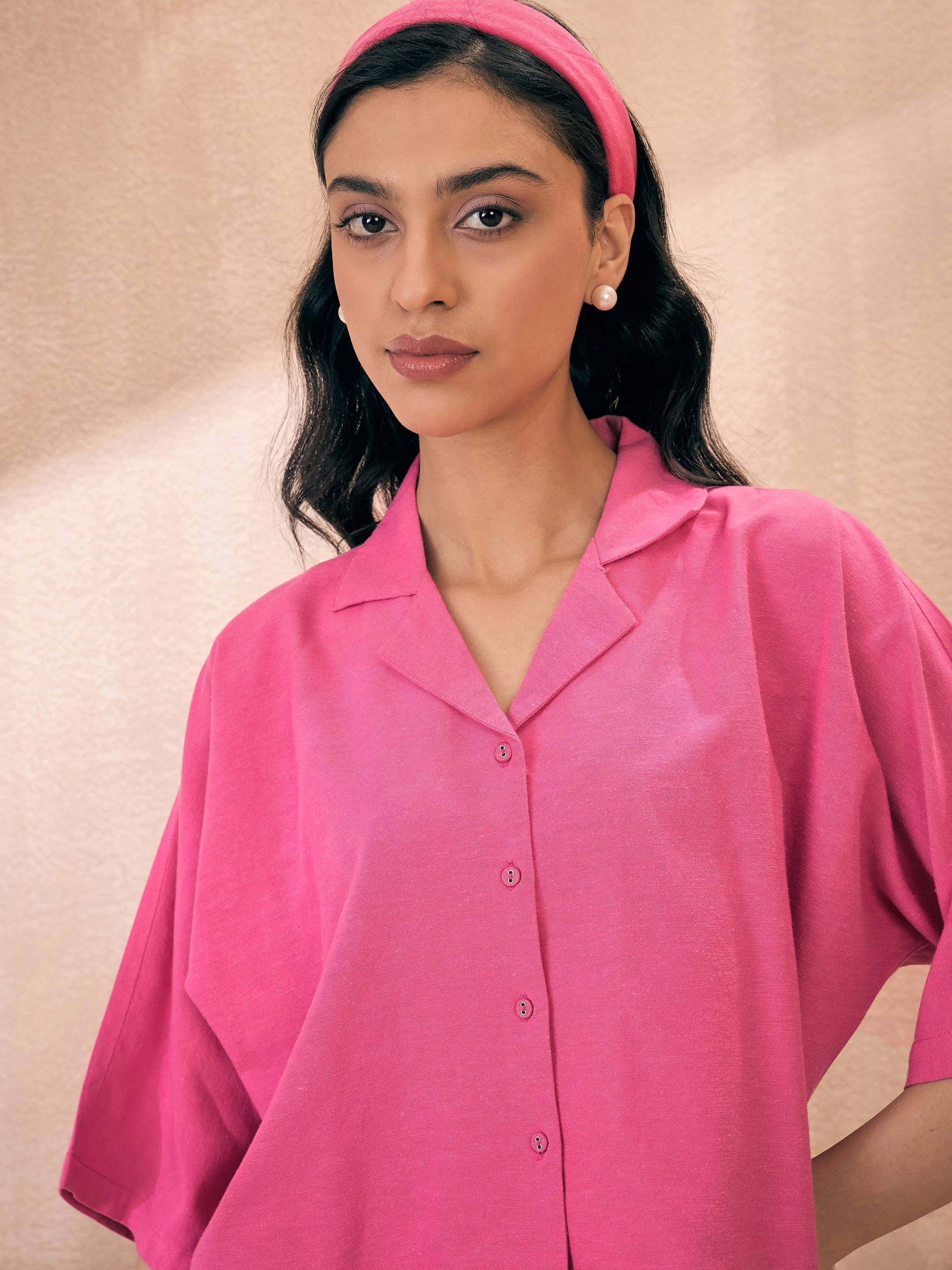 Women Pink Solid Crop Shirt With Shorts