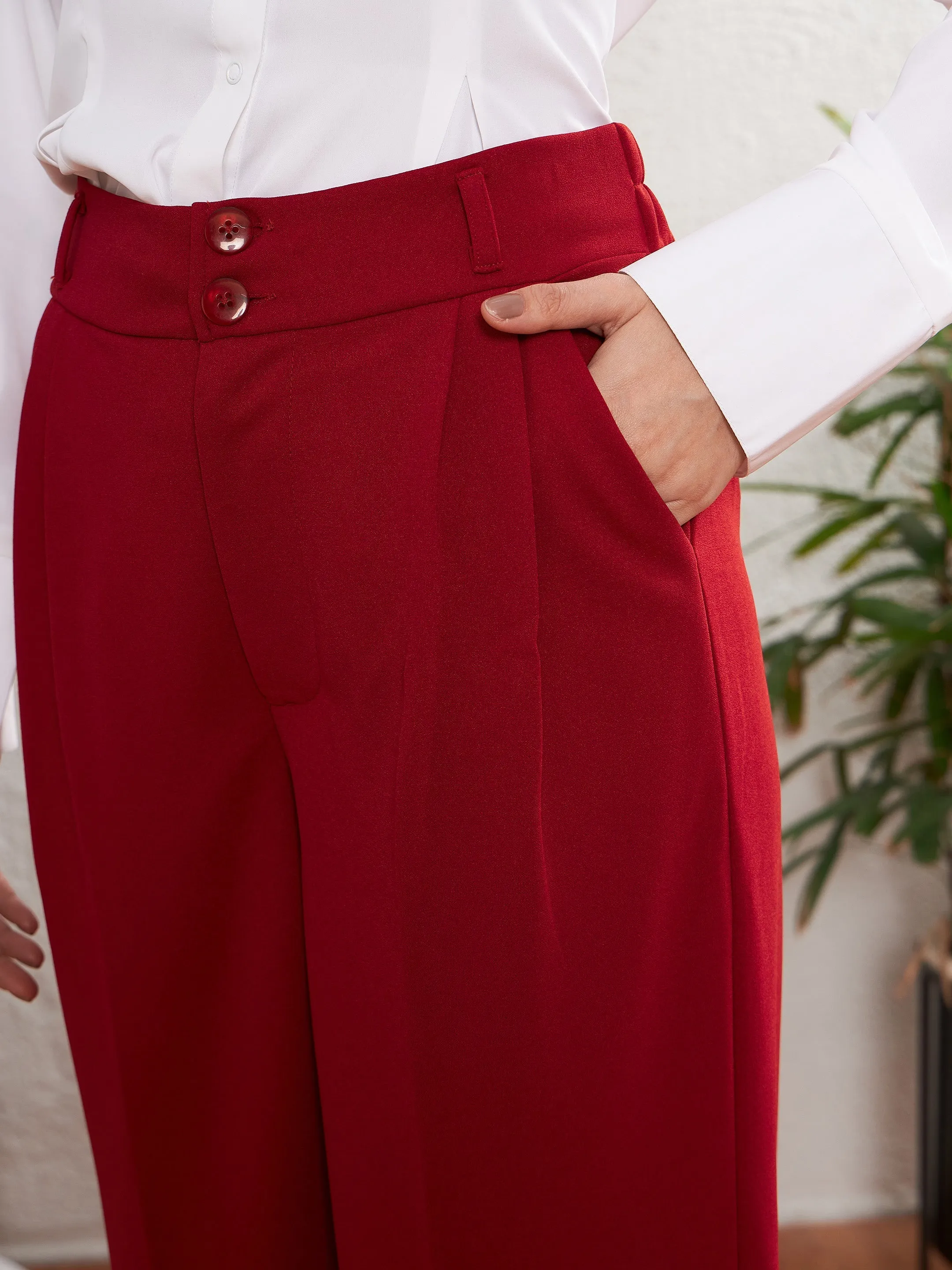 Women Red Sleeveless Blazer With Straight Pants