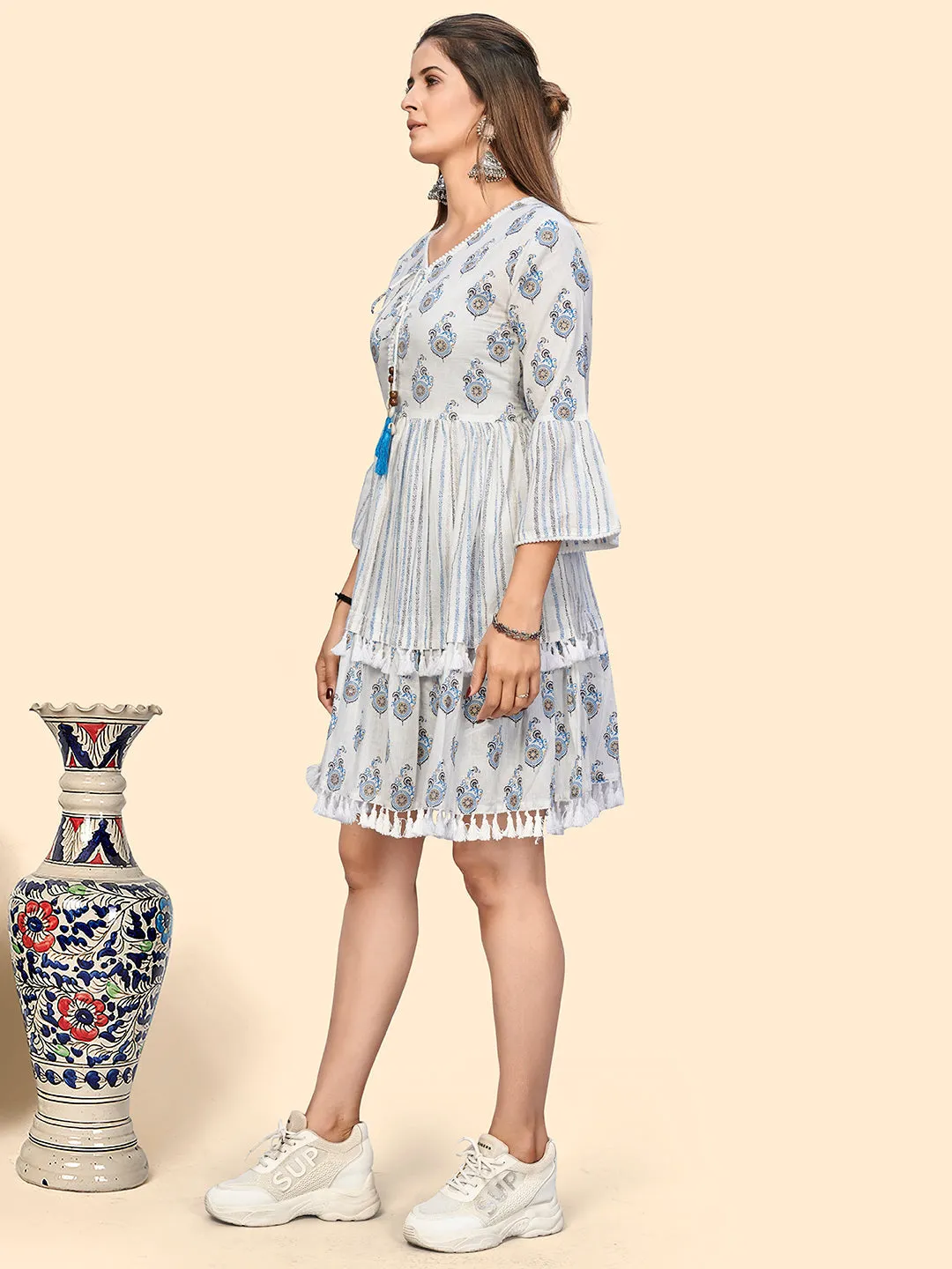 Women'S Print & Lace Insertion A-Line Cotton White & Blue Stitched Dress