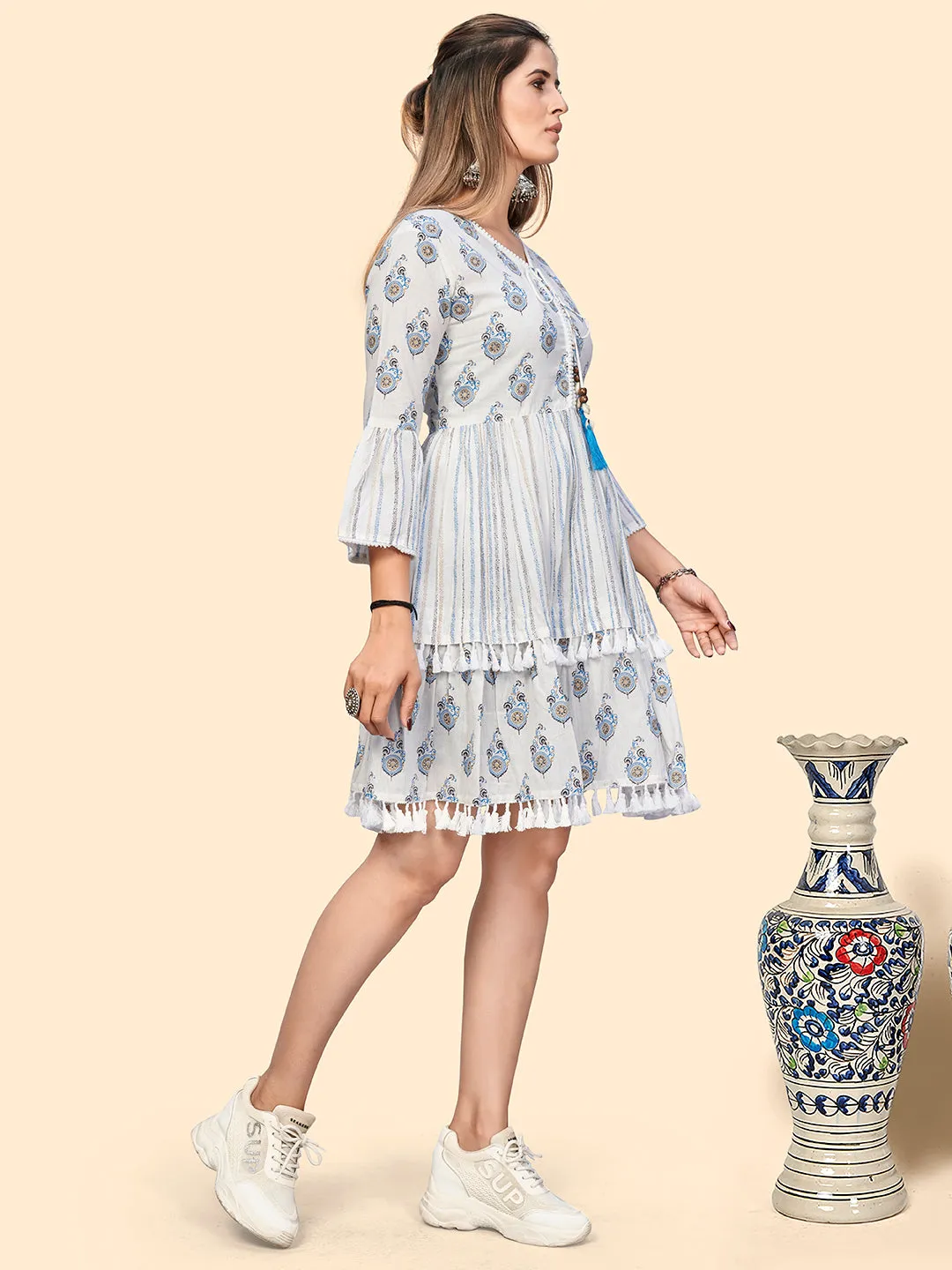 Women'S Print & Lace Insertion A-Line Cotton White & Blue Stitched Dress